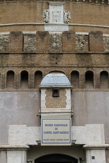 0574 Rome - Castel Sant Angelo.JPG